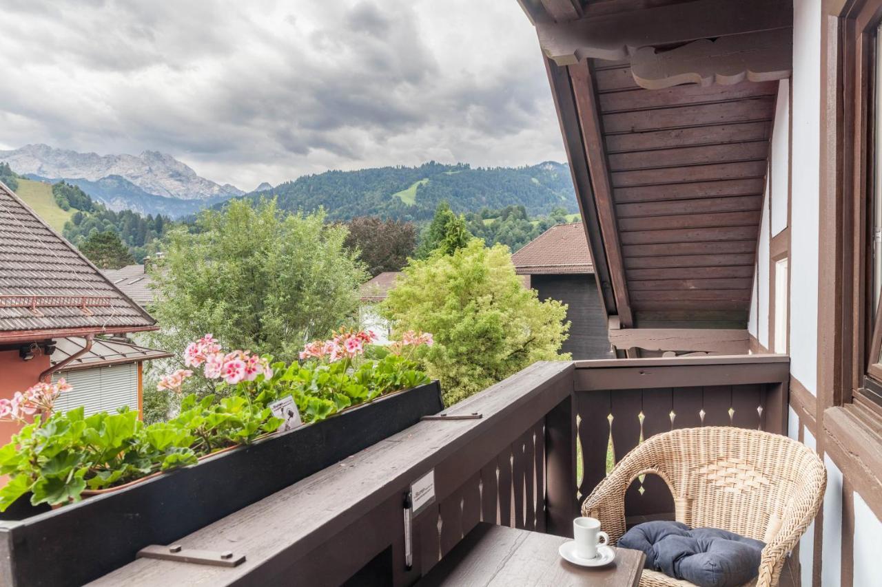 Fewo Im Blauen Haus Dg Garmisch-Partenkirchen Exteriér fotografie
